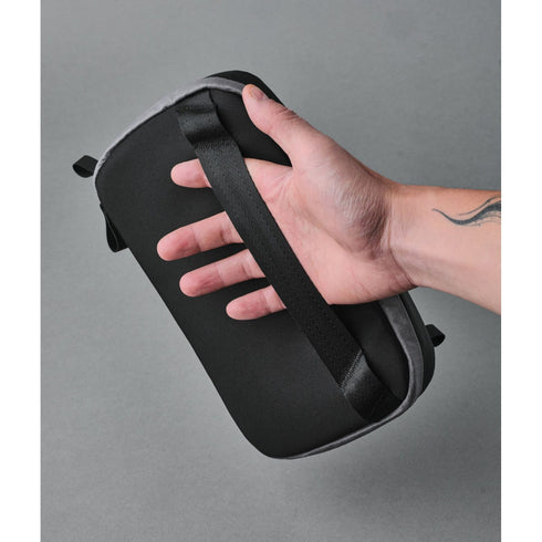 ALPAKA Elements Tech Case Sling Mini